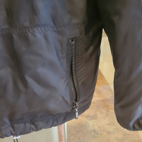 Reversible hoodie rain proof jacket.. - Picture 7 of 9